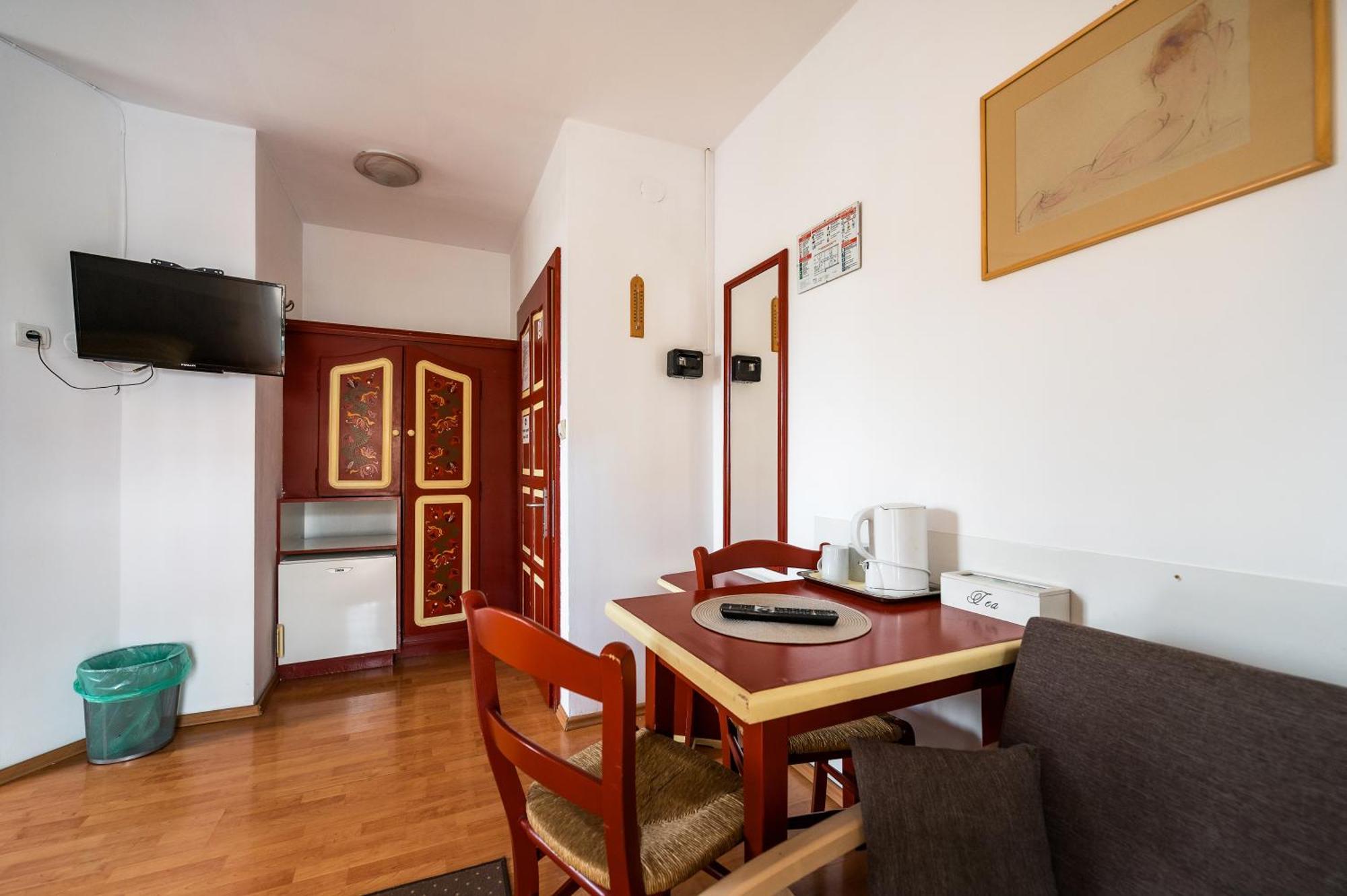 Hotel Sugas Sfantu Gheorghe  Exterior photo
